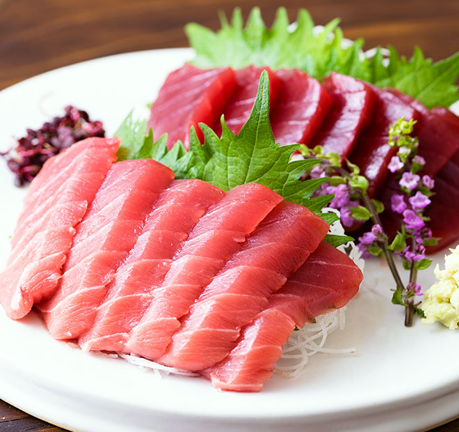 オイシックスのおせち料理『輝』は大間産天然マグロのセット購入で断然お得